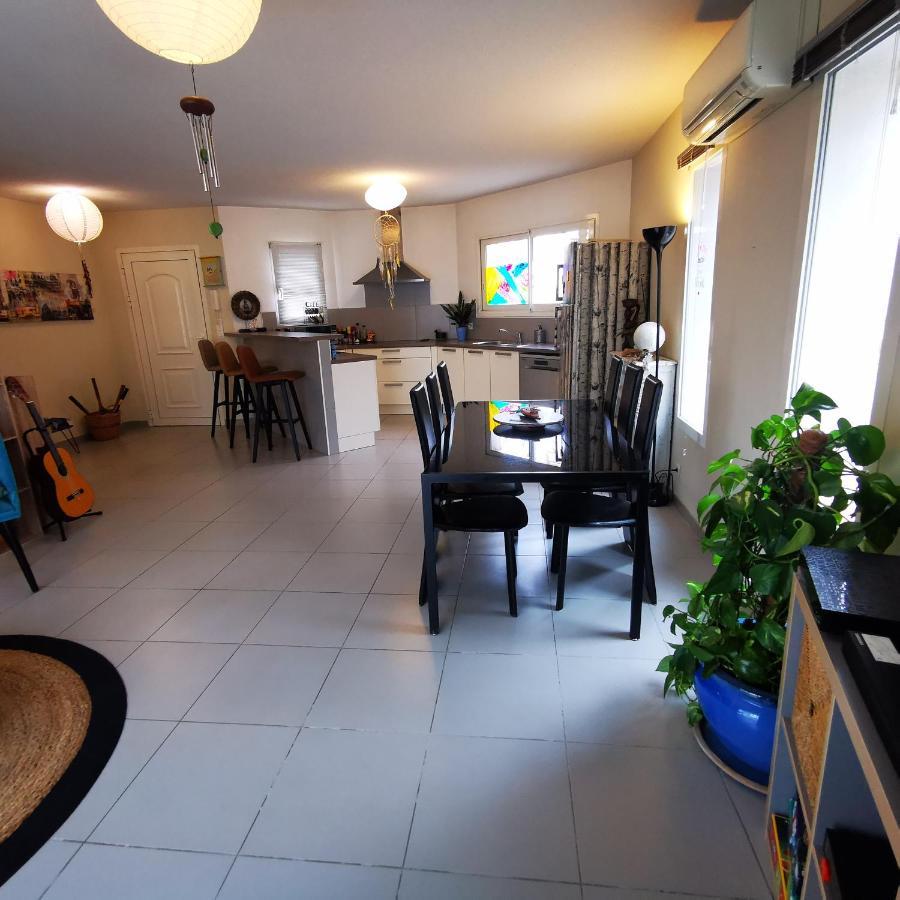 Cool Mediterranean Life 8 People Jacuzzi Barbecue Gametrampoline 2 Parking Beziers Exterior photo